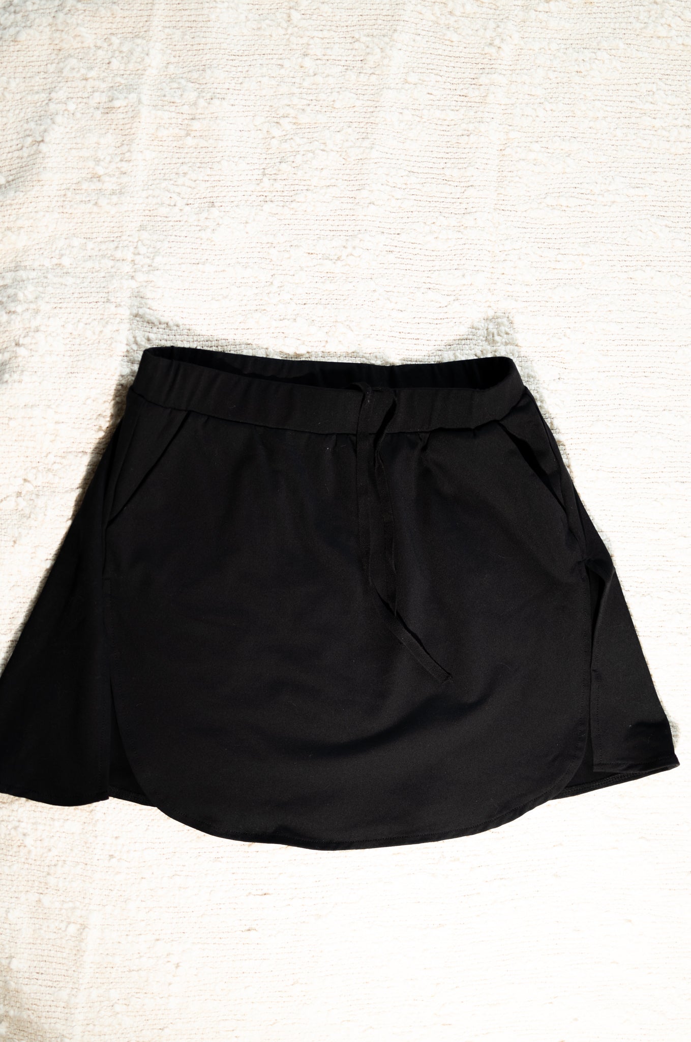 Sporty Shirt Extender - Black