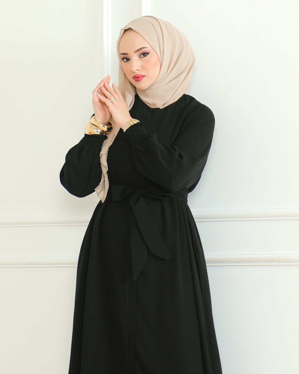Black Belted Abaya with Elasticated Cuffs & Front Zipper – Turkish Modest Maxi Dress