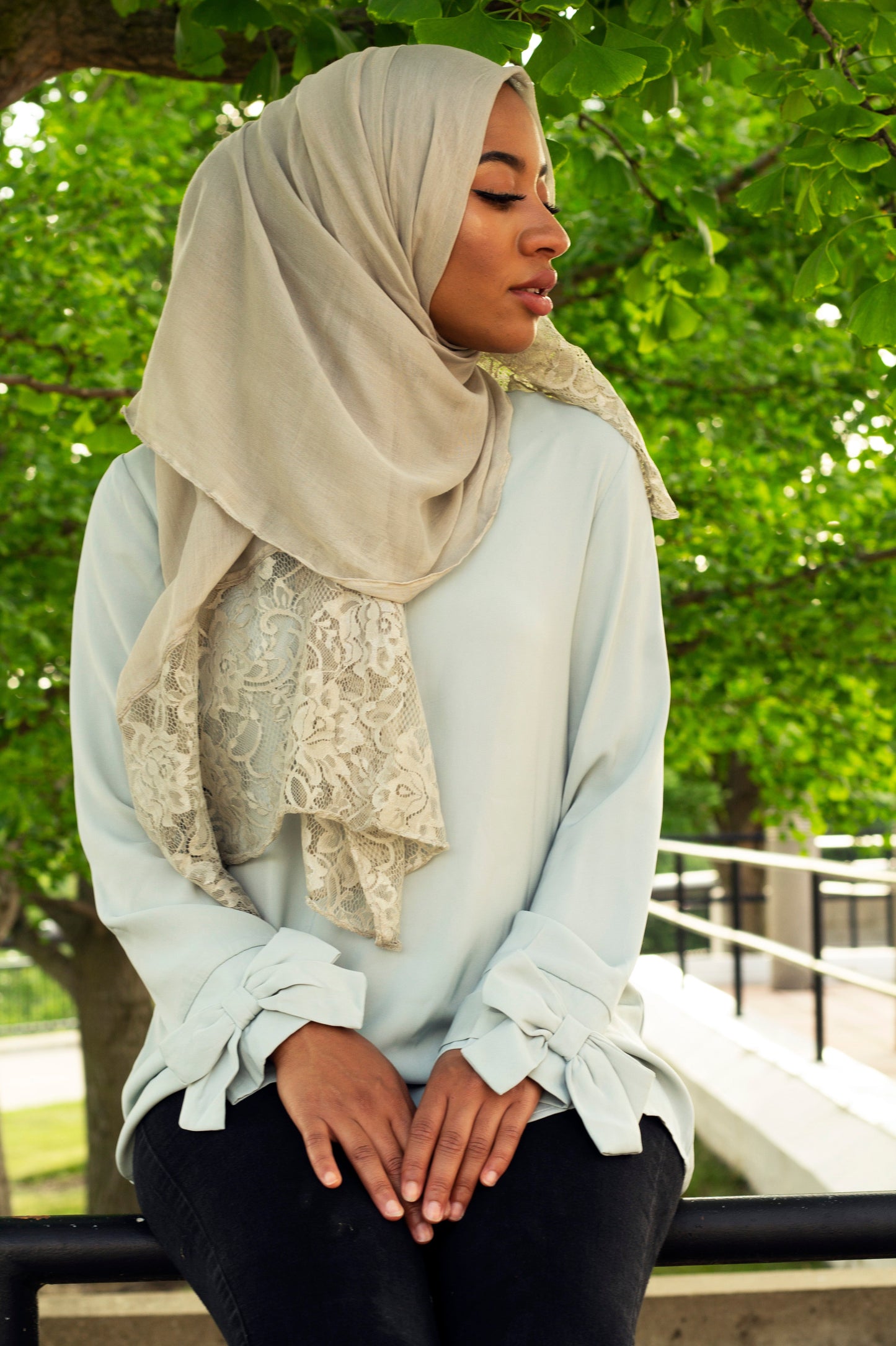 Modal Lace Hijab - Dove