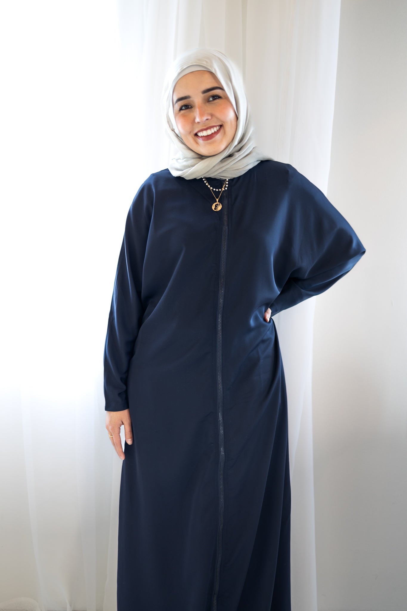 Essential Zip-Up Abaya - Navy