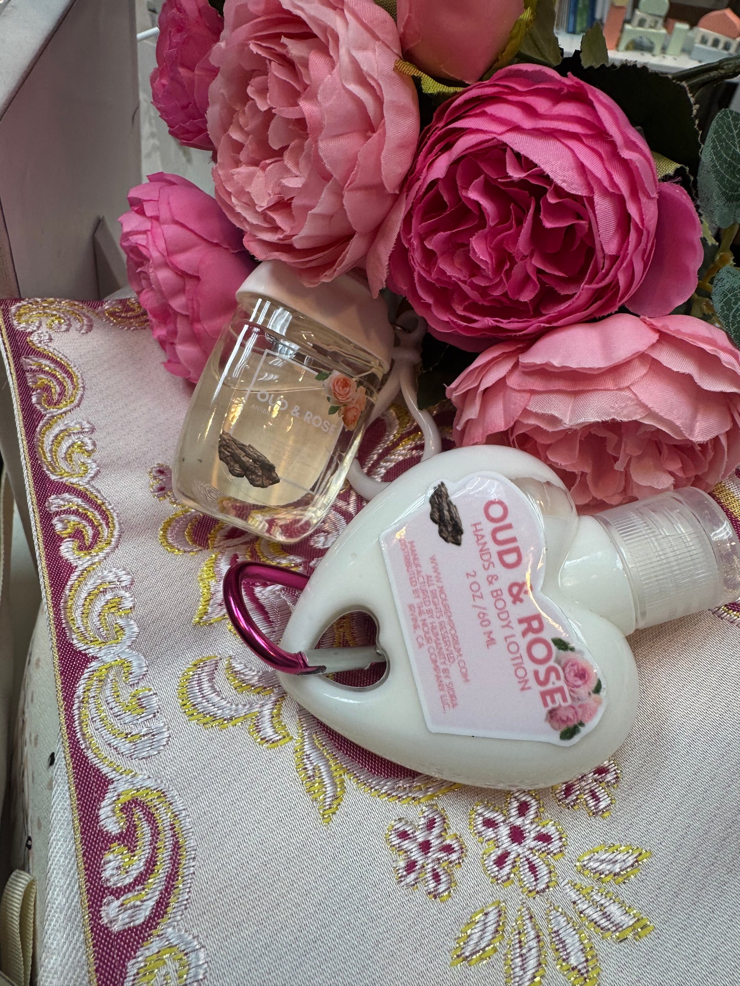 Nour Signature Hand & Body Lotion Keychain