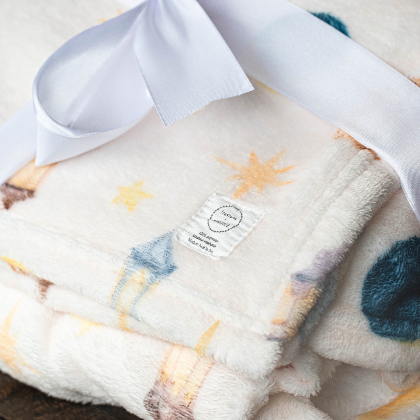 Noor - Plush Throw Blanket