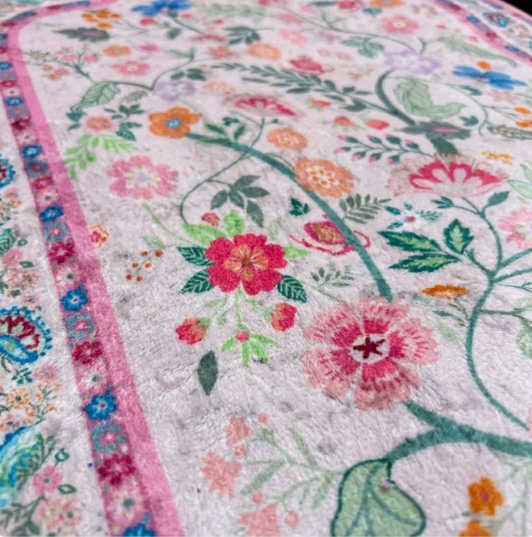 Bloom Prayer Mat for Adults – Floral , Soft Crushed Velvet, Anti-Slip Base