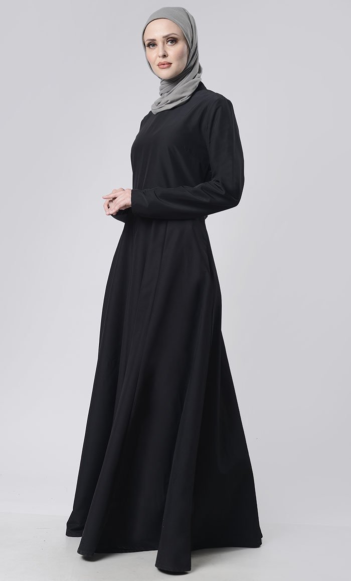Basic Front Box Pleat Abaya With Pockets