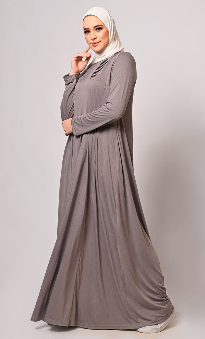 Flowing Elegance: Grey Flared Abaya With Pockets