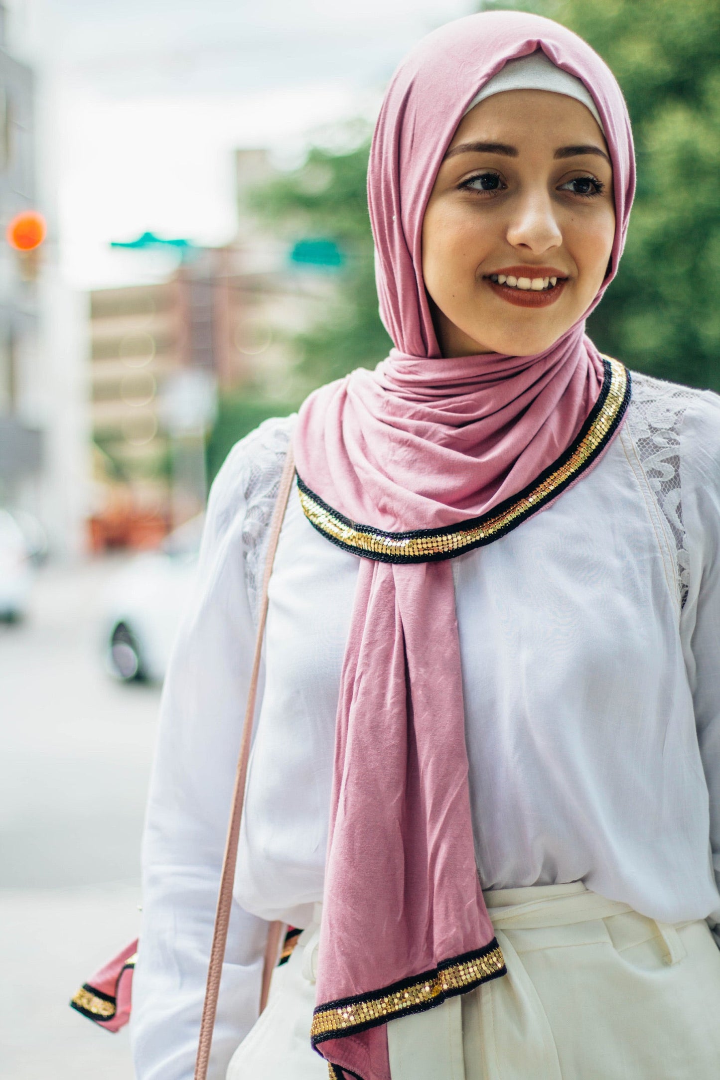 Gold Trim Jersey Hijab - Light Blush