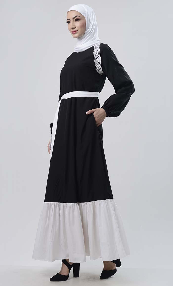 Lace Detailed Abaya With Pockets